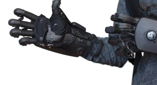 HaptX Gloves DK2